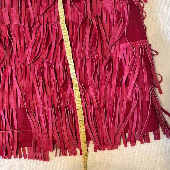 CUSP Neumann Marcus Pink Leather Fringed Mini Skirt XS Lined Zipper Sexy EUC - Picture 9 of 9